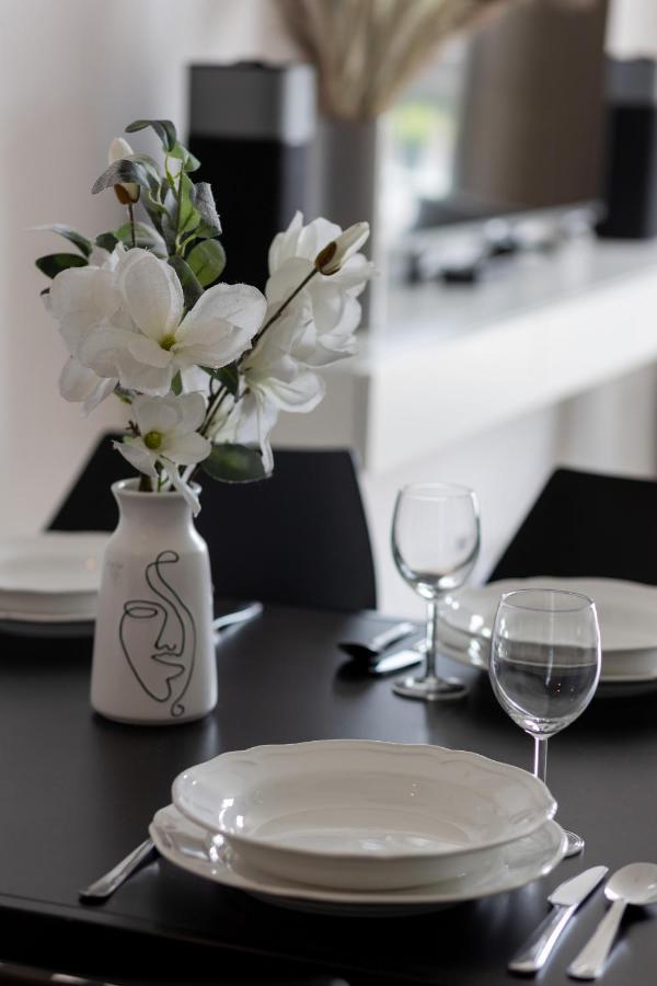 Trendy Apartment Marszalkowska With City View Near Ogrod Saski By Noclegi Renters Varşovia Exterior foto